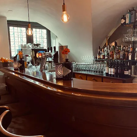 Kasteel De Essenburgh ホテル 3*