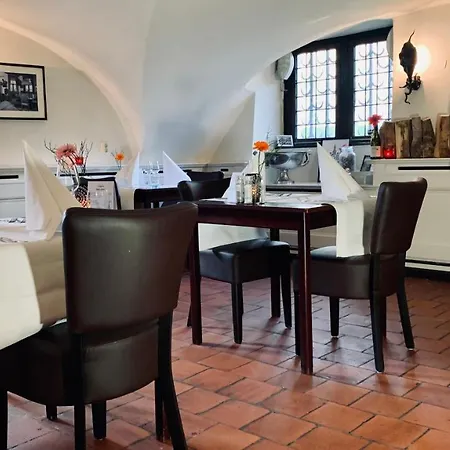 ホテル Kasteel De Essenburgh 3*