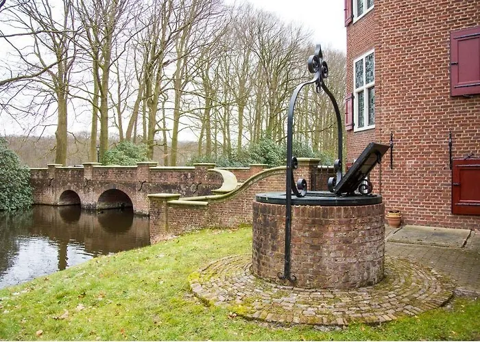 Kasteel De Essenburgh 3* Hierden