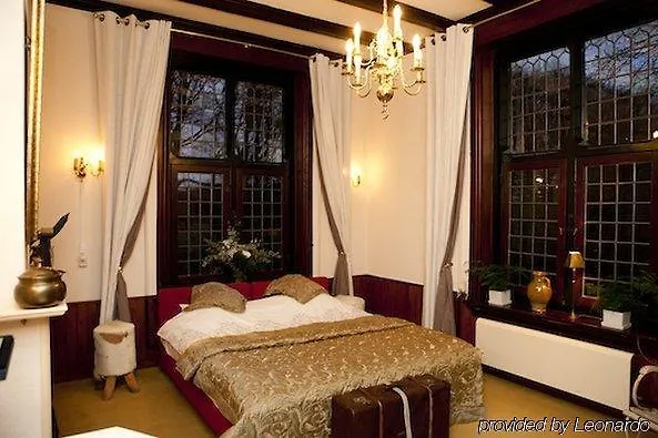 Kasteel De Essenburgh 3*