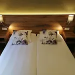 Hotell Kasteel De Essenburgh 3*