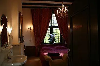 Kasteel De Essenburgh Otel Hierden