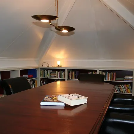Otel Kasteel De Essenburgh Hierden